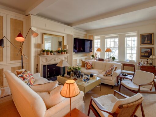 NEW YORK CITY APARTMENT