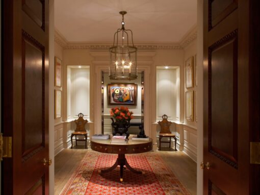 COLLECTOR’S APARTMENT